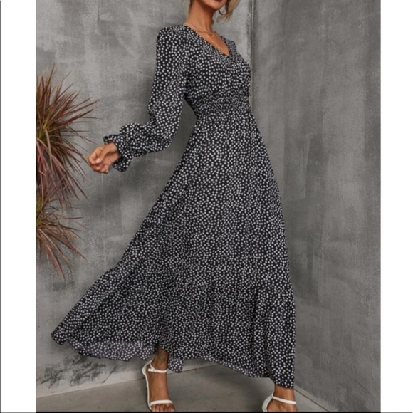 Boho Gypsy Print Flounce Sleeve Smocked Dress - Picture 3 of 14